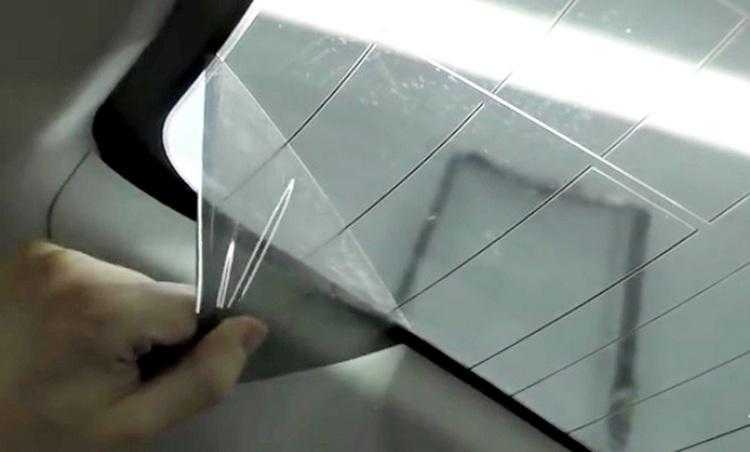 Как затонировать стекла автомобиля своими руками