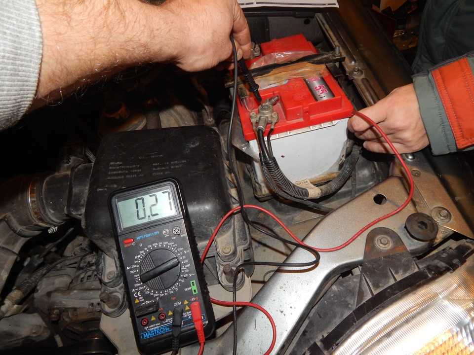 Пуско-зарядные устройства для автомобильного аккумулятора: возможность диагностики и ремонта