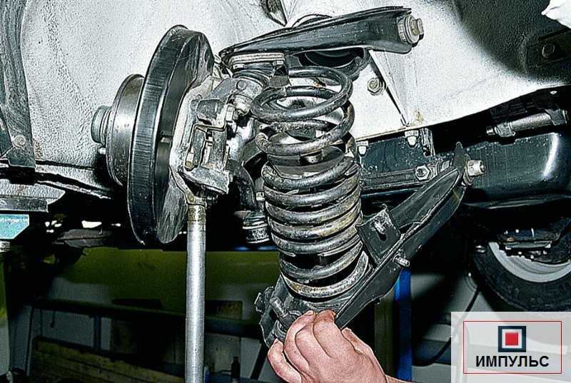 Нужно ли менять пружины при замене амортизаторов на автомобиле