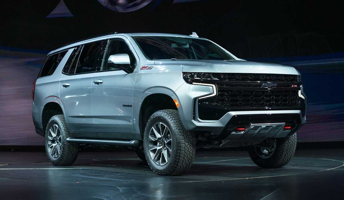 Компания General Motors планирует приступить к российским продажам внедорожника Chevrolet Tahoe в сентябре текущего года Помимо обновленной внешности
