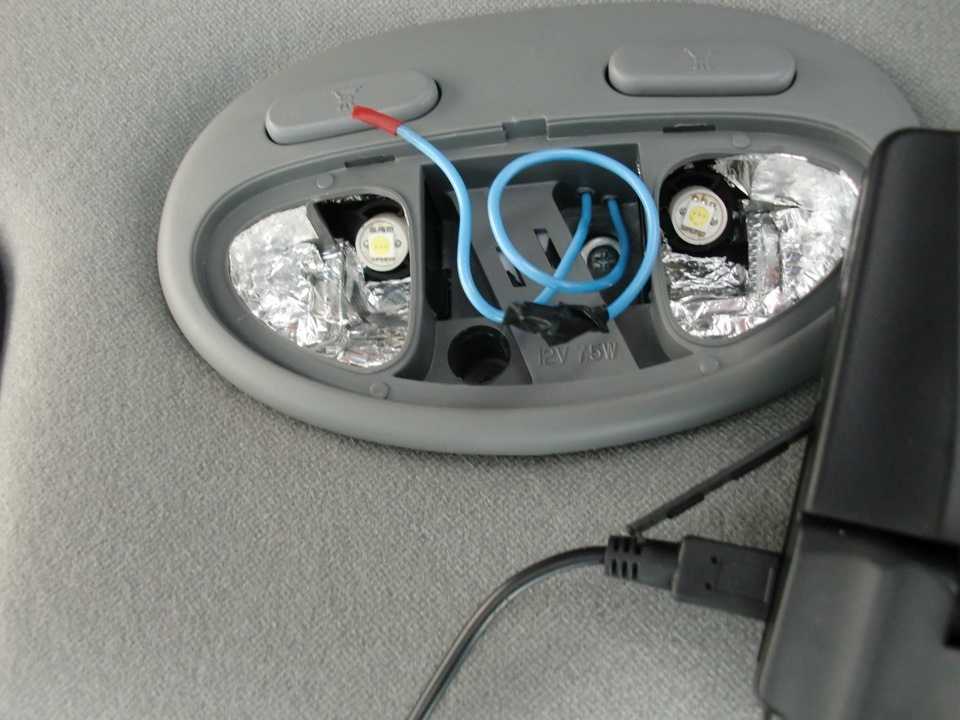 Руководство по установке плафона Chevrolet Lacetti Штурманский плафон Shturmanskij plafon Основной задачей поставлено- сделать комплектацию на лачетти не