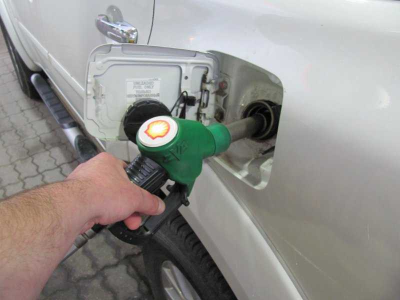 Бензин в масле двигателя: причины и решение проблемы