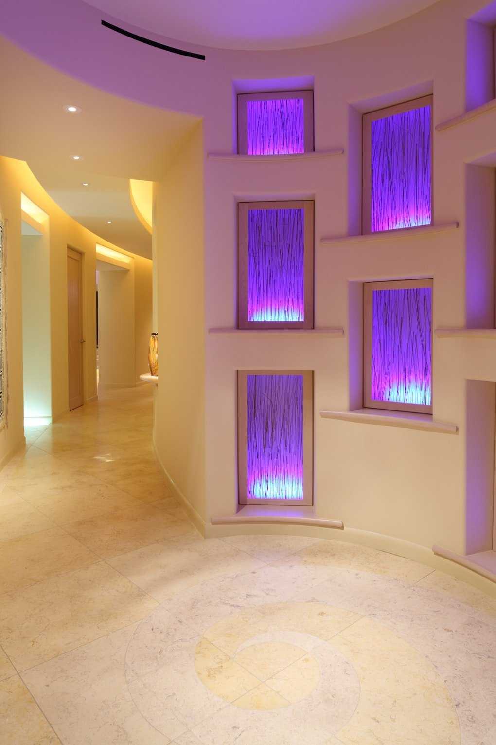  стен с использованием светодиодных лент и встраиваемых .