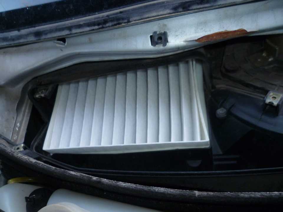 Можно ли на зиму снимать салонный фильтр в машине