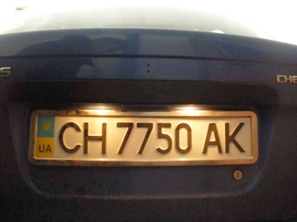 Замена лампы фонаря подсветки номерного знака (для применения на моделе сhevrolet aveo t300)