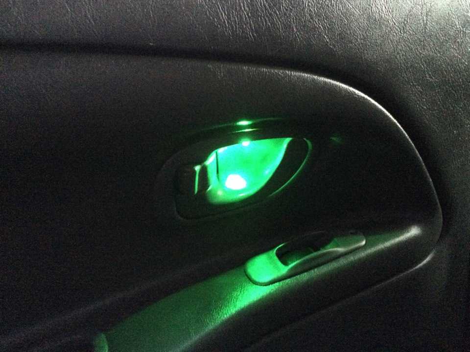 Как сделать подсветку при открытии дверей автомобиля