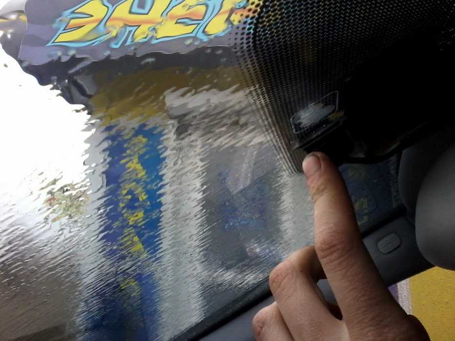 Как работает датчик дождя в автомобиле, зачем нужен и где находится