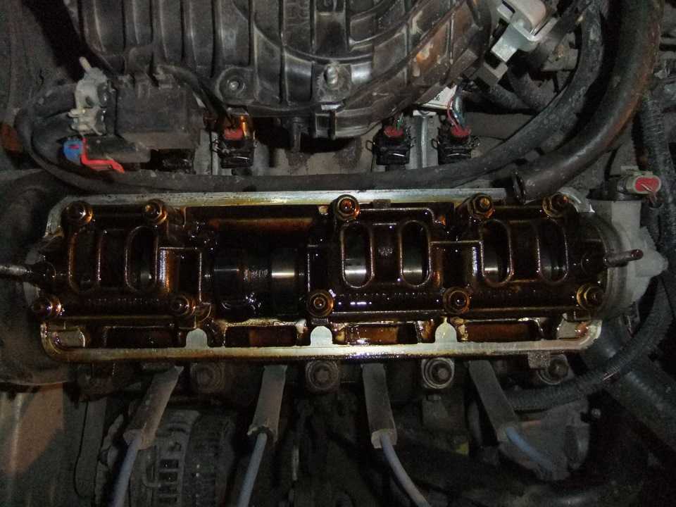 После замены прокладки клапанной крышки двигатель троит