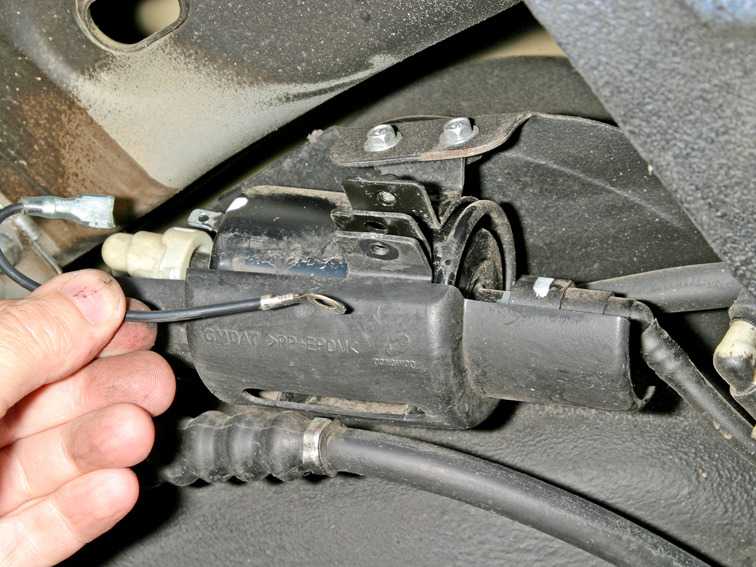 Замена масла в двигателе включая замену масляного фильтра chevrolet tracker (шевроле трекер) - автосервис chevrolet раннинг моторс